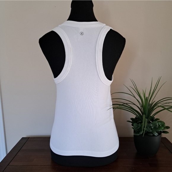 Reflex Set Of 3 Tanks Racer Back Ribbed Seamless Grey White Blue Size Small - Picture 4 of 14